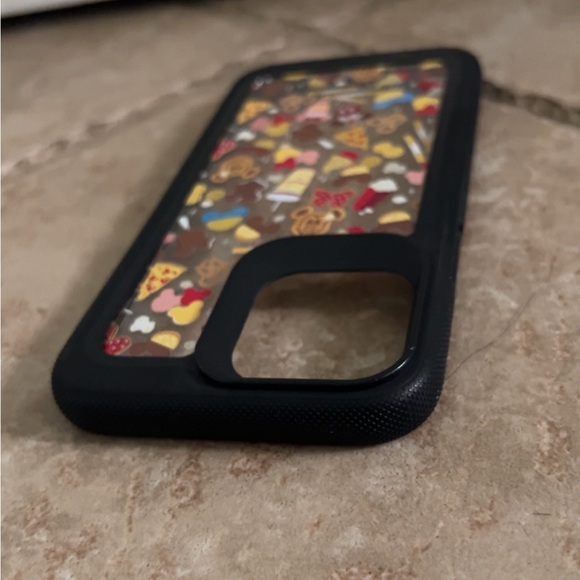 Disney Parks D-Tech snack IPhone case - Picture 4 of 5